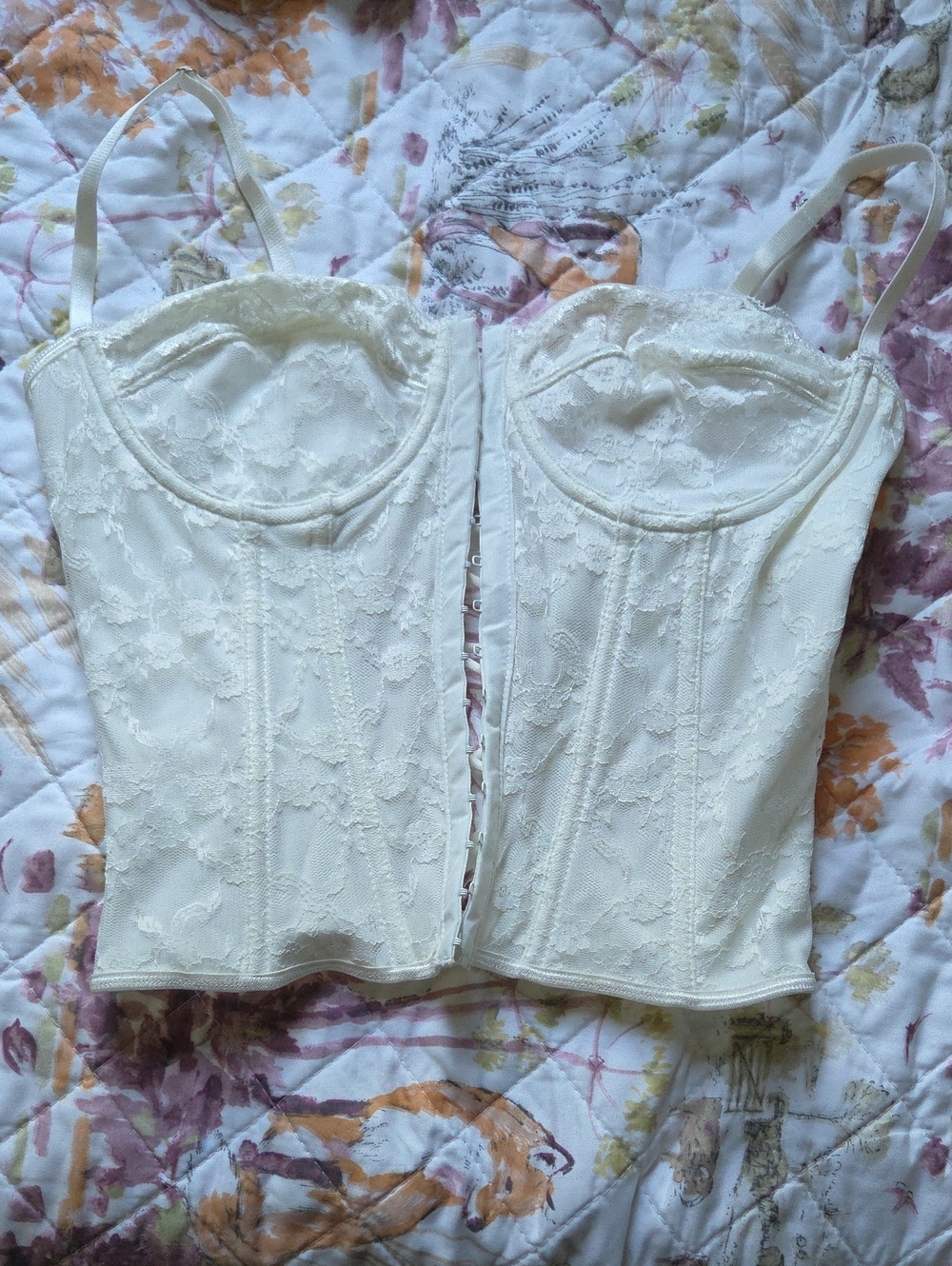 Women’s Lace Bustier Top — Cream